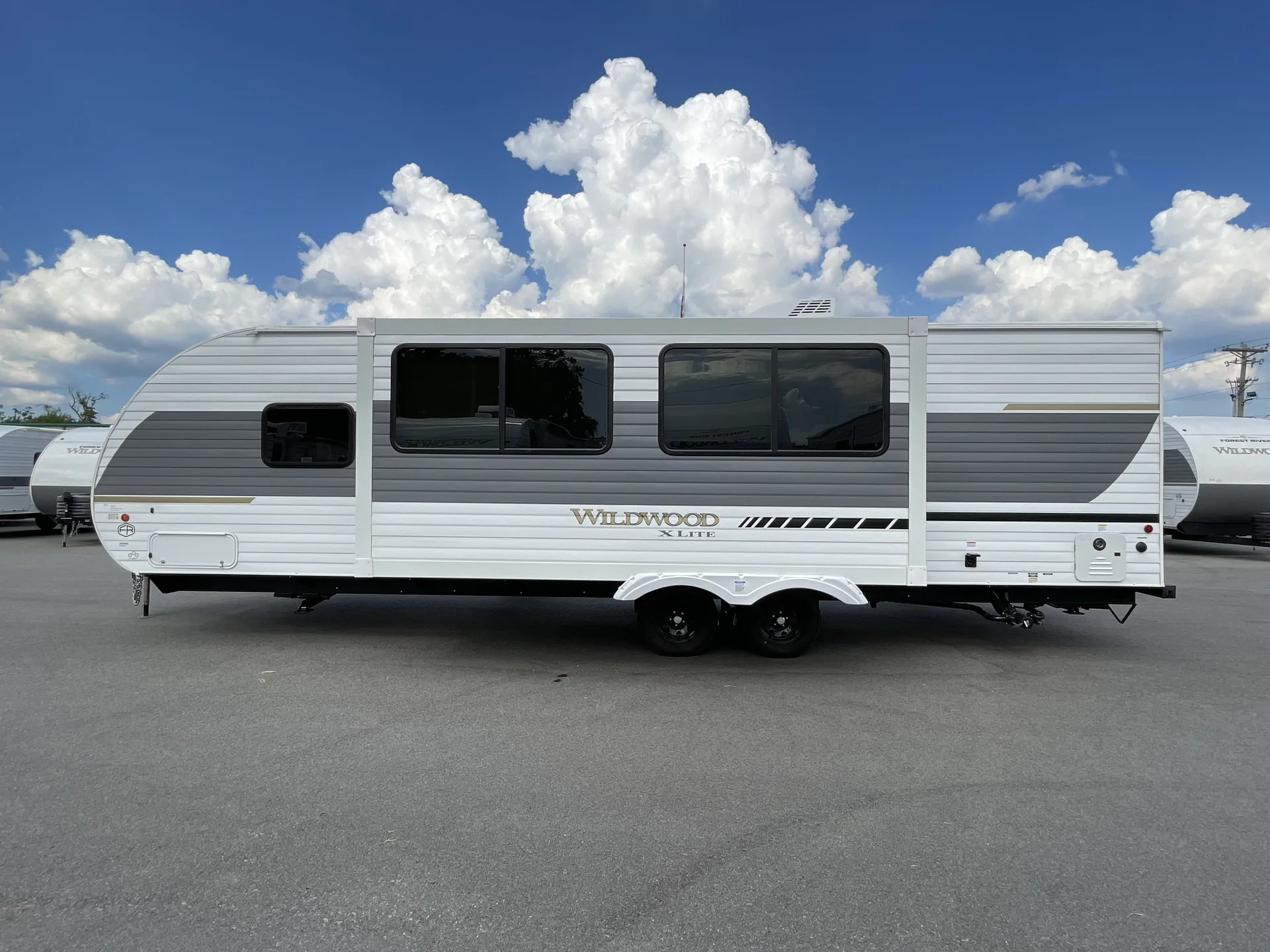 2027 Forest River Wildwood X-Lite 263BHXL — campside
