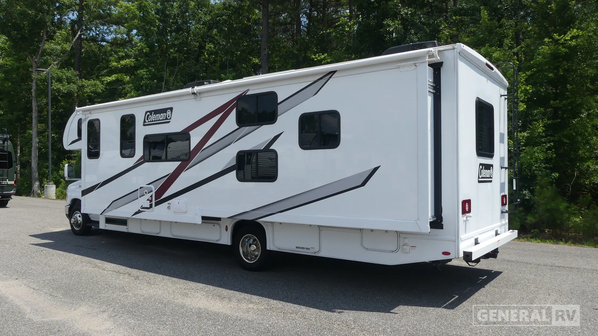 2025 Thor Motor Coach Coleman 31CM - Photo 4