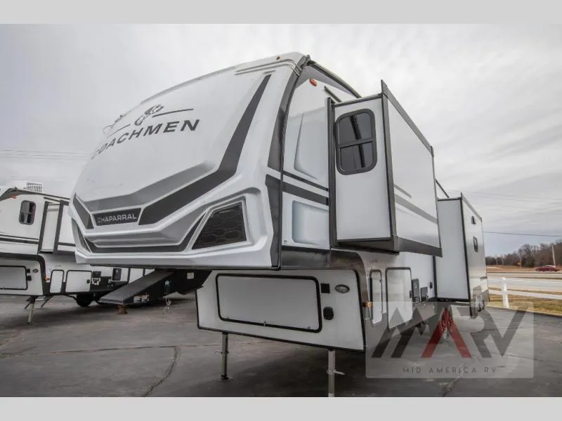 2026 Coachmen Chaparral 336TSIK - Photo 3