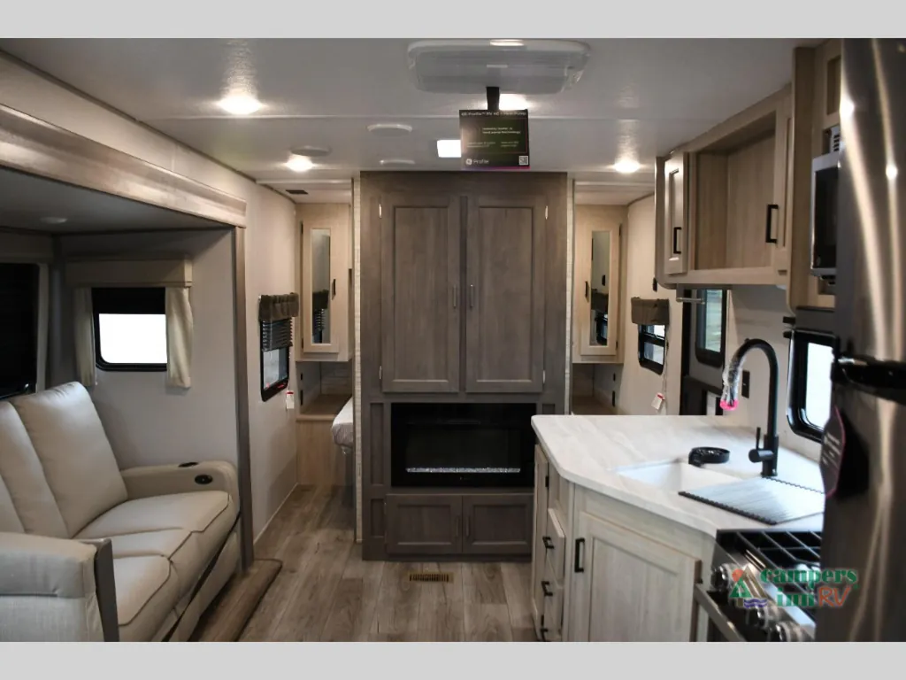 2025 Coachmen Catalina Legacy Edition 243RBS, Photos photo 14