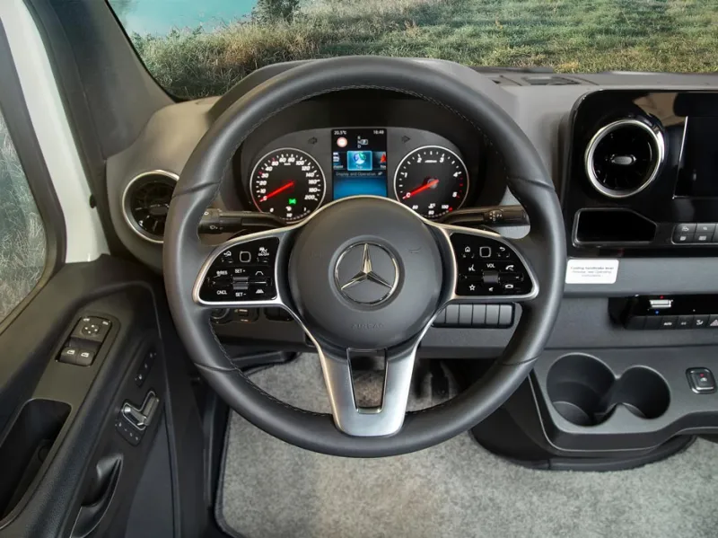 2027 Pleasure-Way Plateau XLRB New    Std. Model - Photo 4