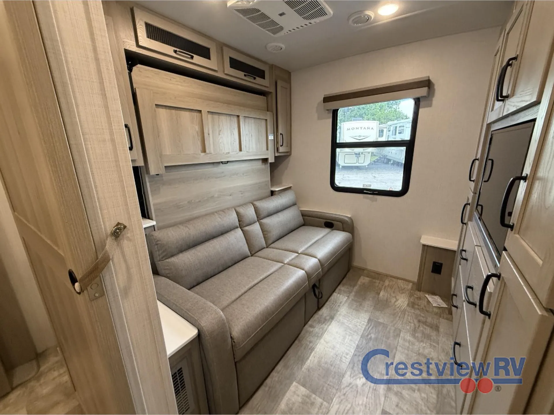 2024 Forest River Rockwood Signature 8338DB - Photo 4