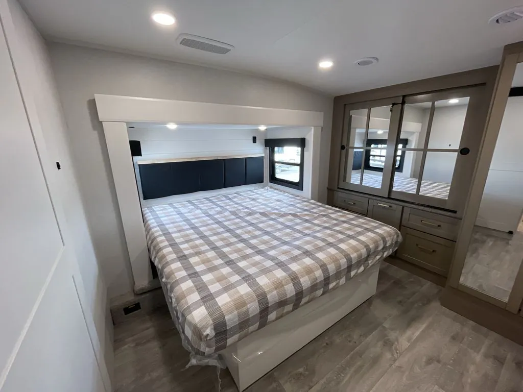 2026 Jayco Eagle 321RSTS, Photos photo 13