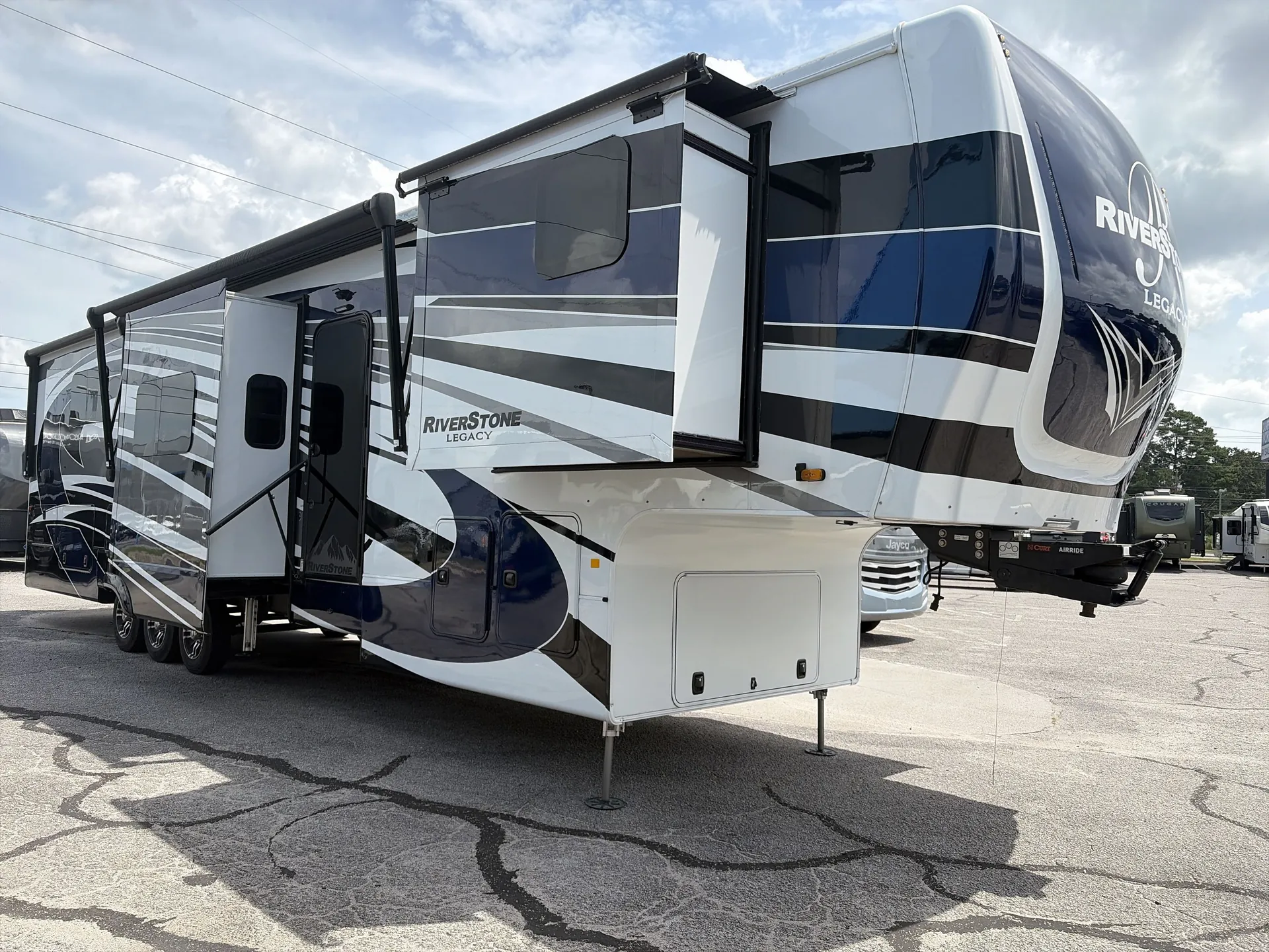 2022 Forest River RiverStone 42FSKG - Photo 2
