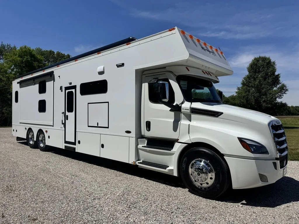 2027 Renegade Classic 45CMR - Main photo