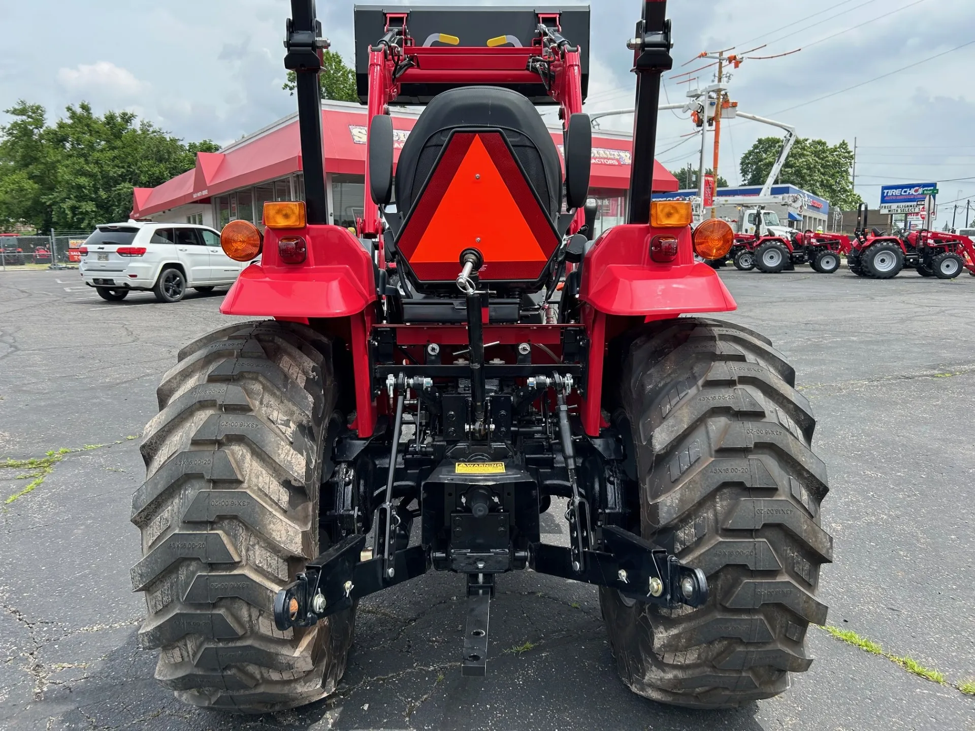 2025 Mahindra 1640 1640 HST - Photo 4
