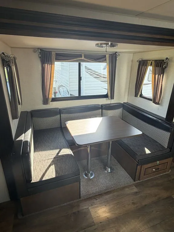 2018 Forest River Salem 25RKS — Photo 6