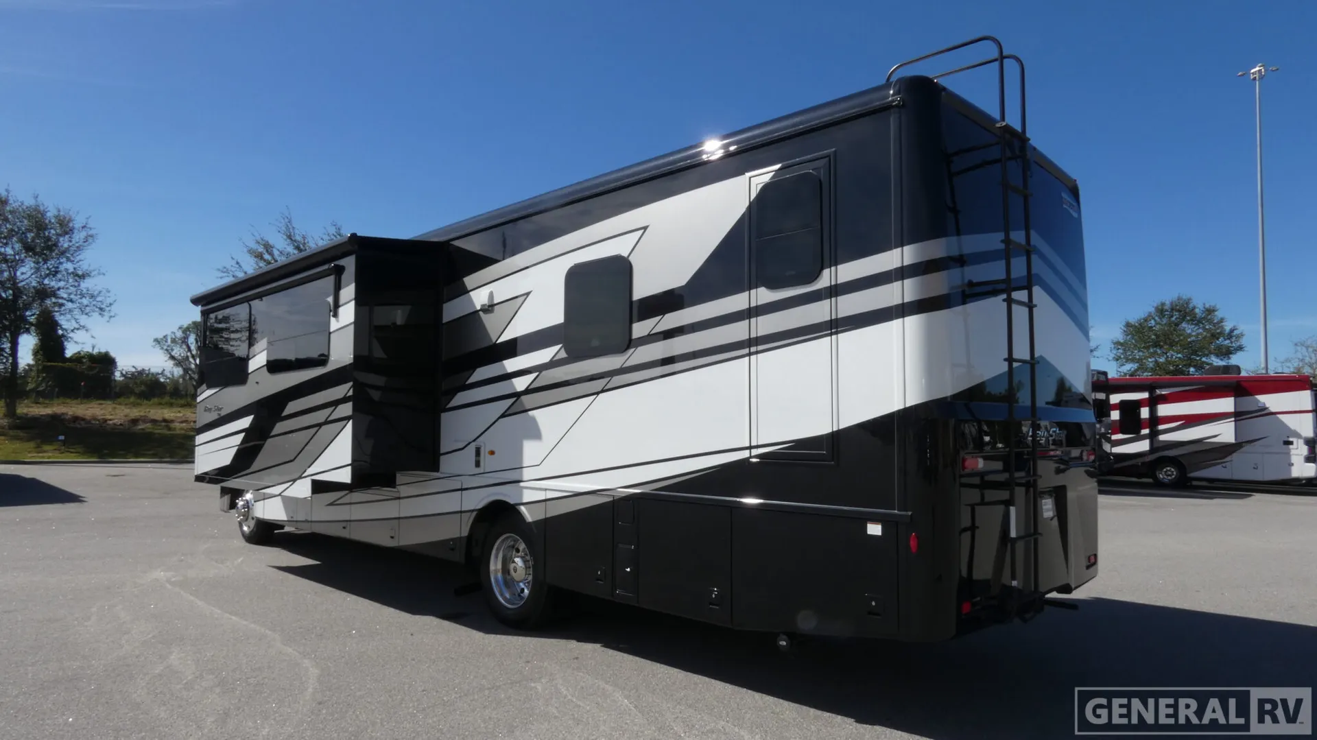 2026 Newmar Bay Star 3609 - Photo 4