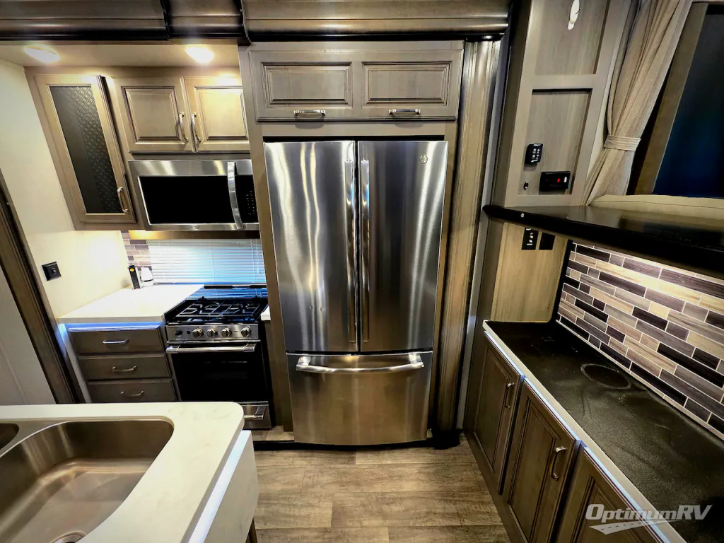 2021 Keystone Montana 3763BP, Photos photo 5
