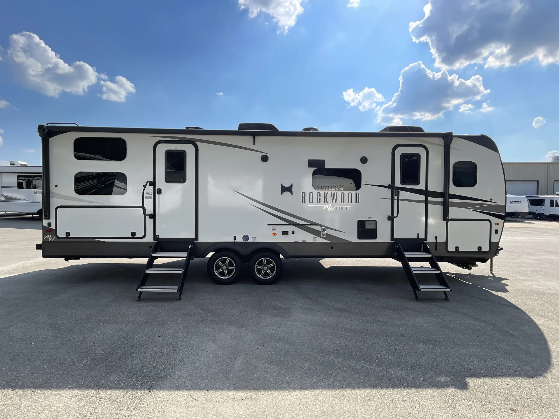 2024 Forest River Rockwood Ultra Lite 2706WS — campside