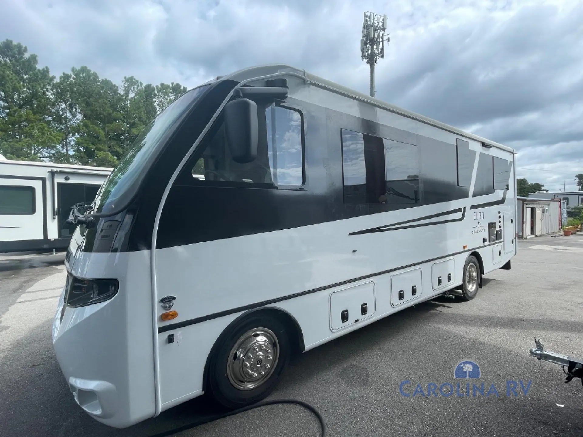 2026 Coachmen Euro 25LE - Photo 4