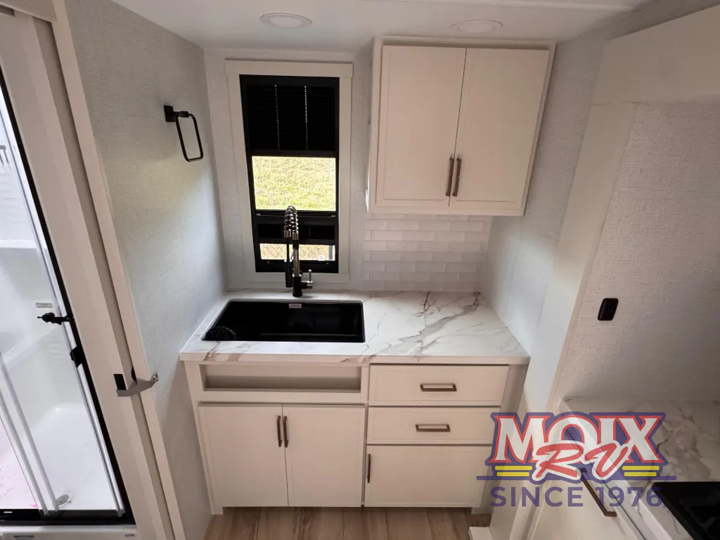 2026 Brinkley Model Ix 23X, Photos photo 36