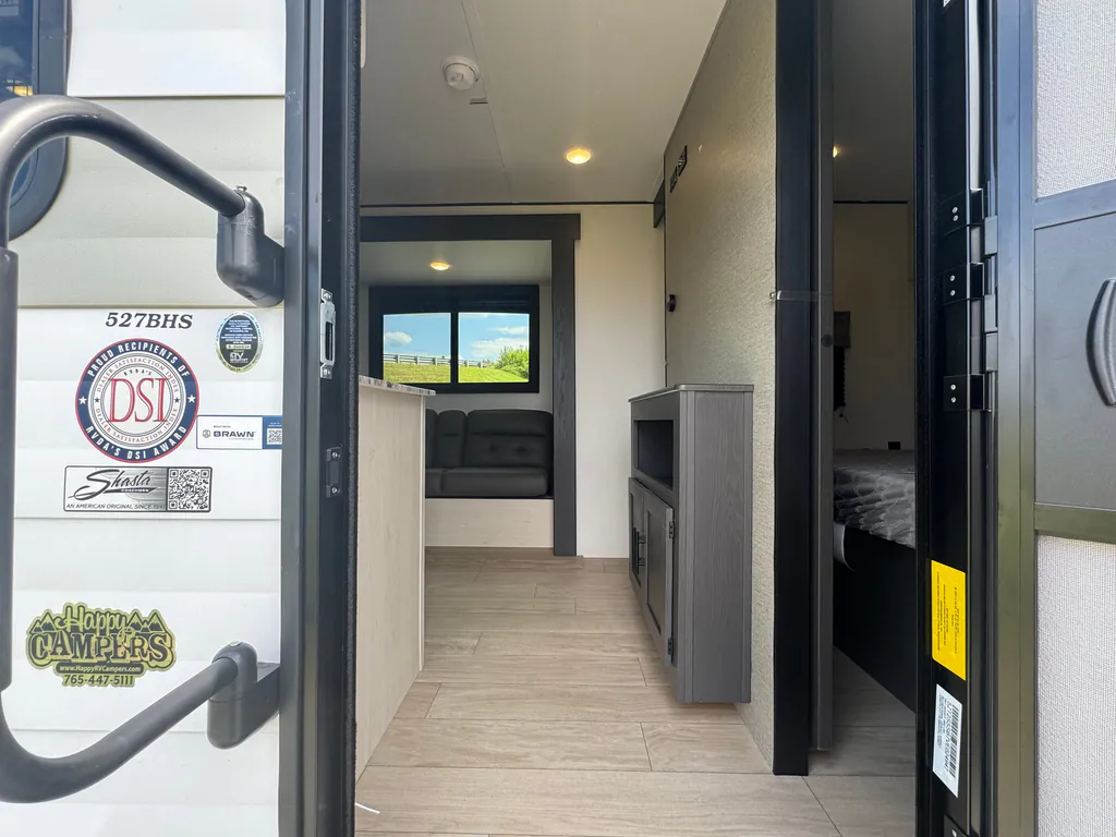 2027 Shasta RVs i-5 Edition 527BHS, Photos photo 33