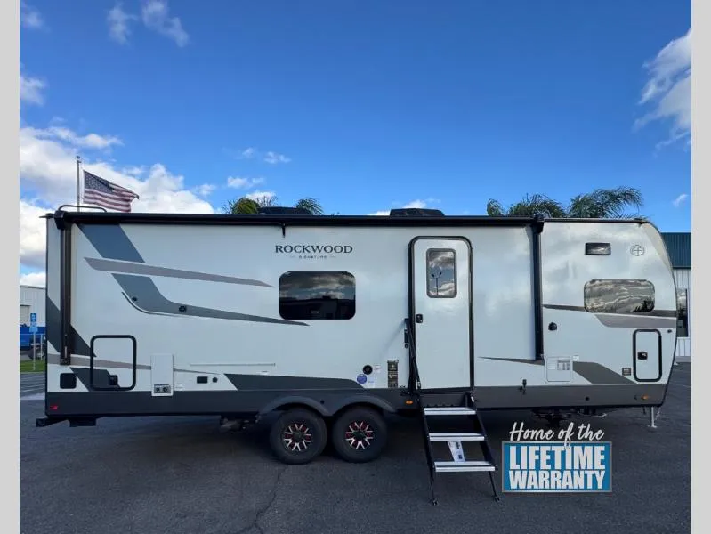 2026 Forest River Rockwood Signature 8263MBR - Photo 2