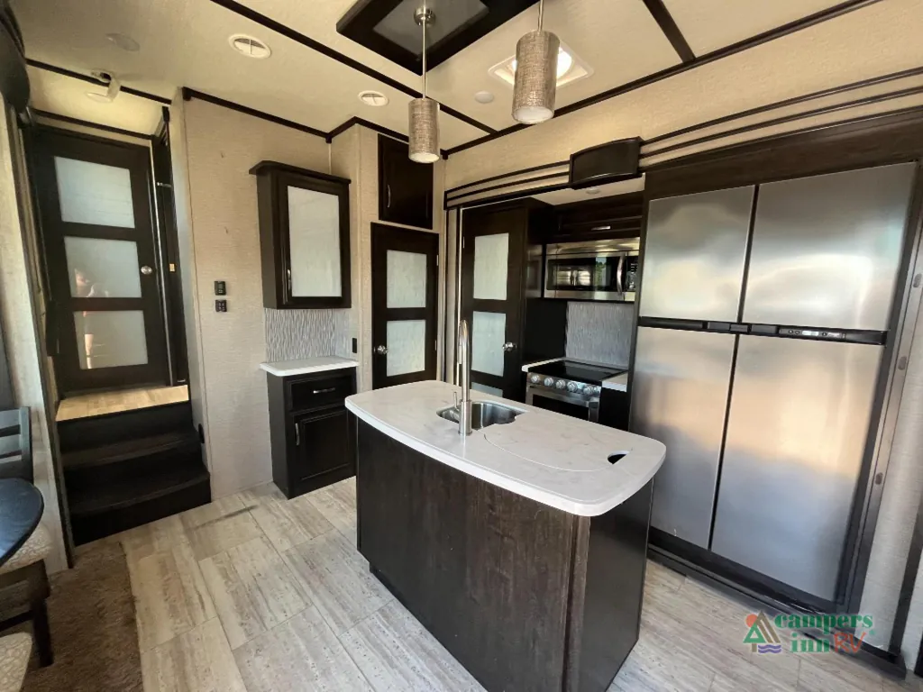 2018 Grand Design Momentum 376TH, Photos photo 11