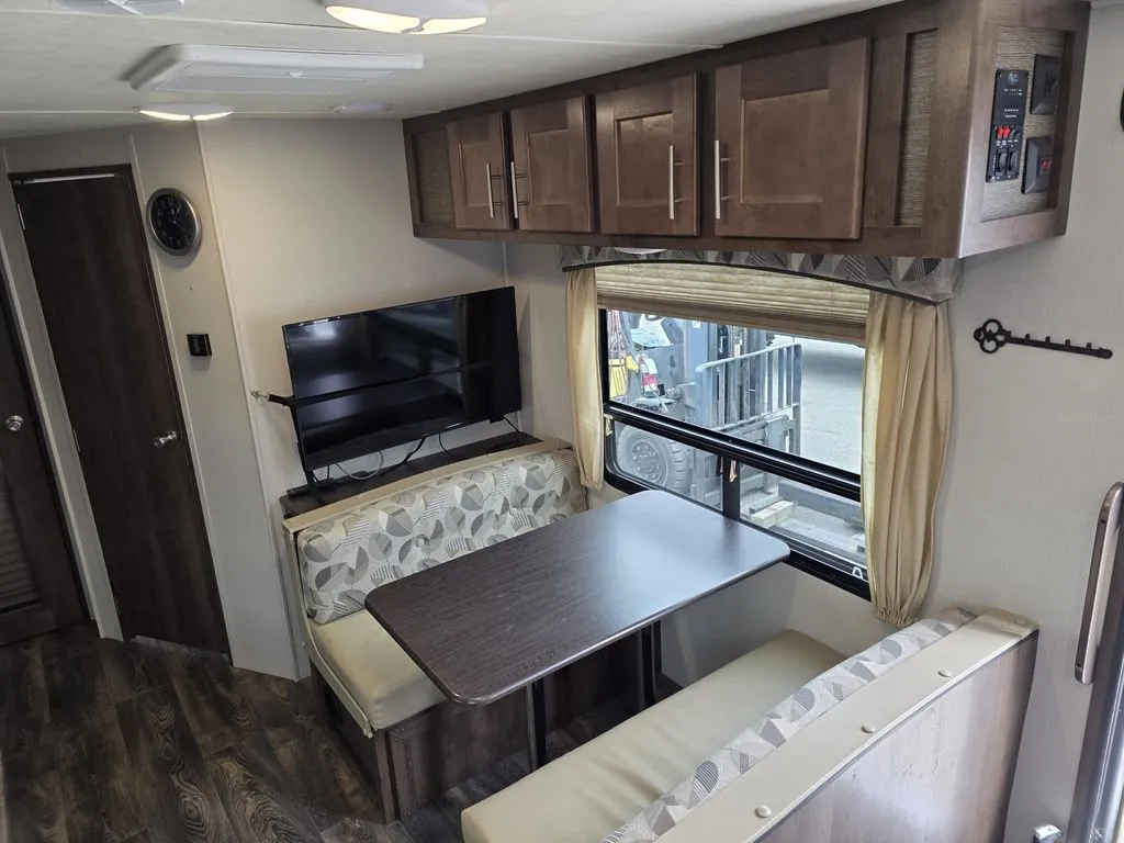 2019 Forest River RV Wildcat Maxx 245RGX, Photos photo 9