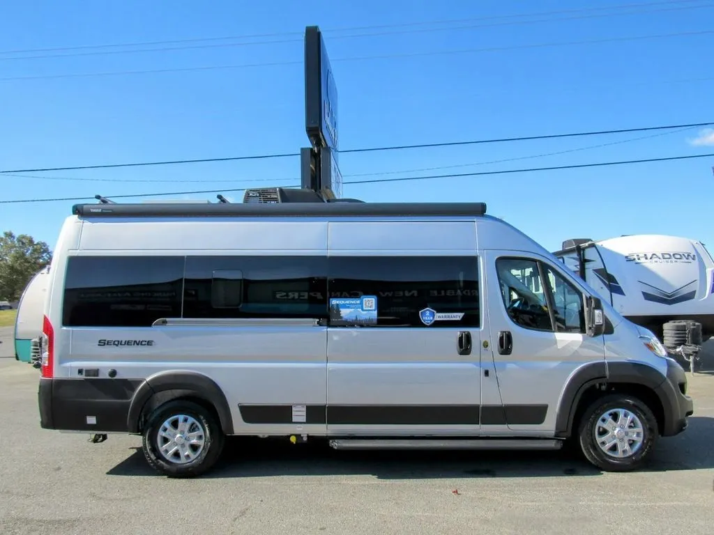 2026 Thor Motor Coach Sequence 20L - Photo 2