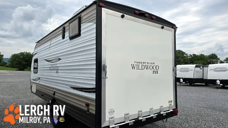 2018 Forest River Wildwood X-Lite FSX 180RT - Photo 4