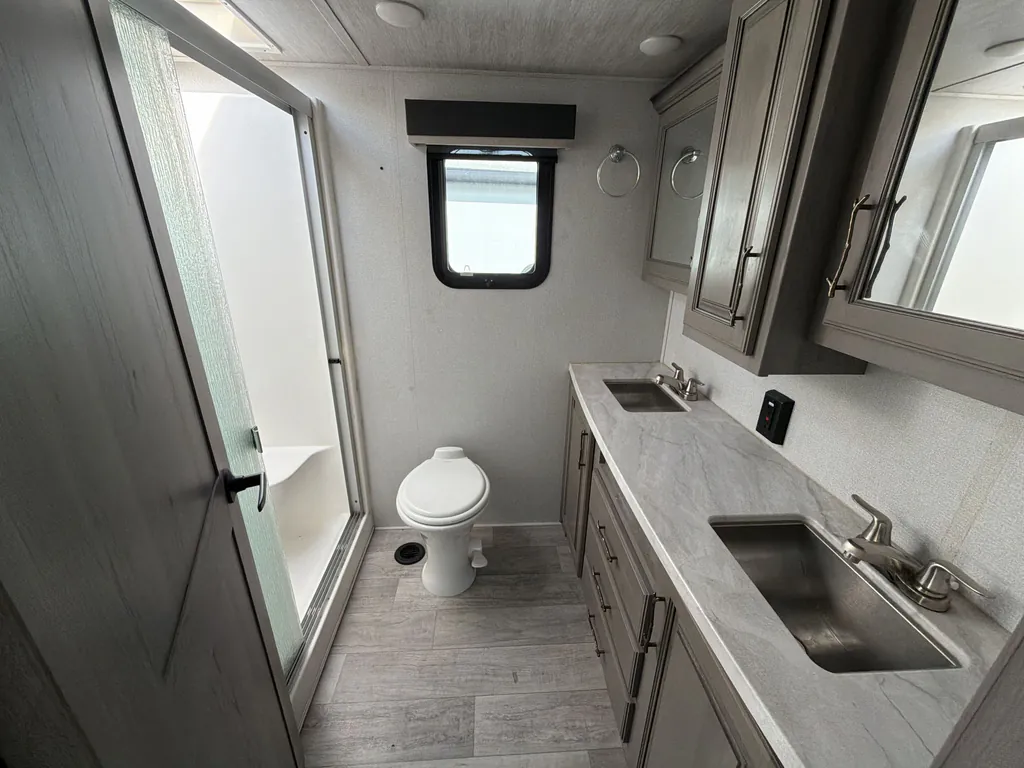 2021 Keystone Montana 3231CK, Photos photo 18