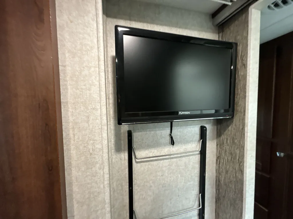 2018 Forest River Forester 2421MS, Photos photo 14