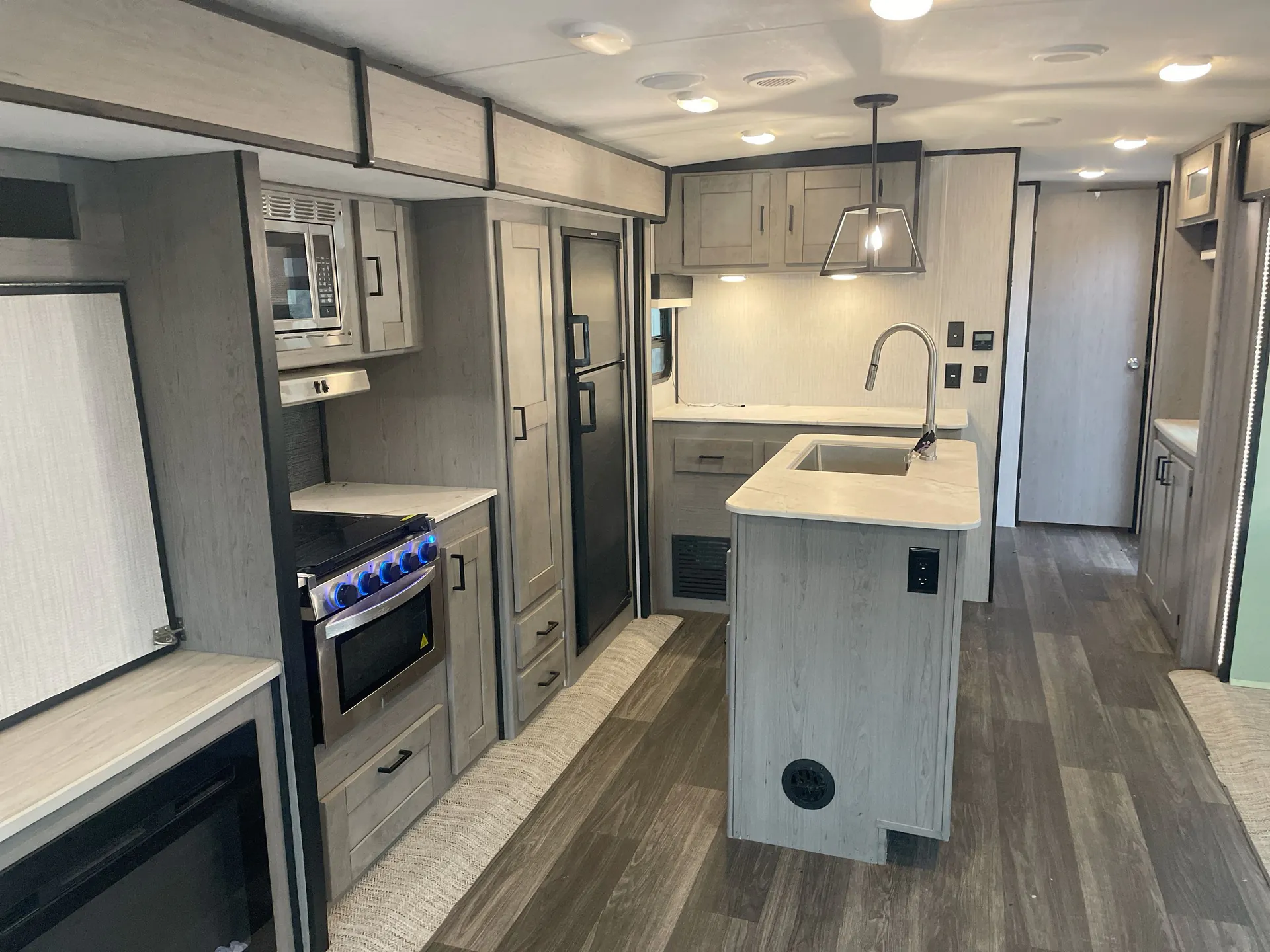 2021 Heartland Mallard M335 - Photo 4