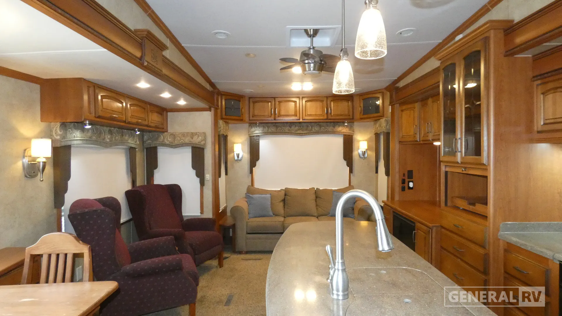 2012 DRV Mobile Suites 38RSSB3 - Photo 3