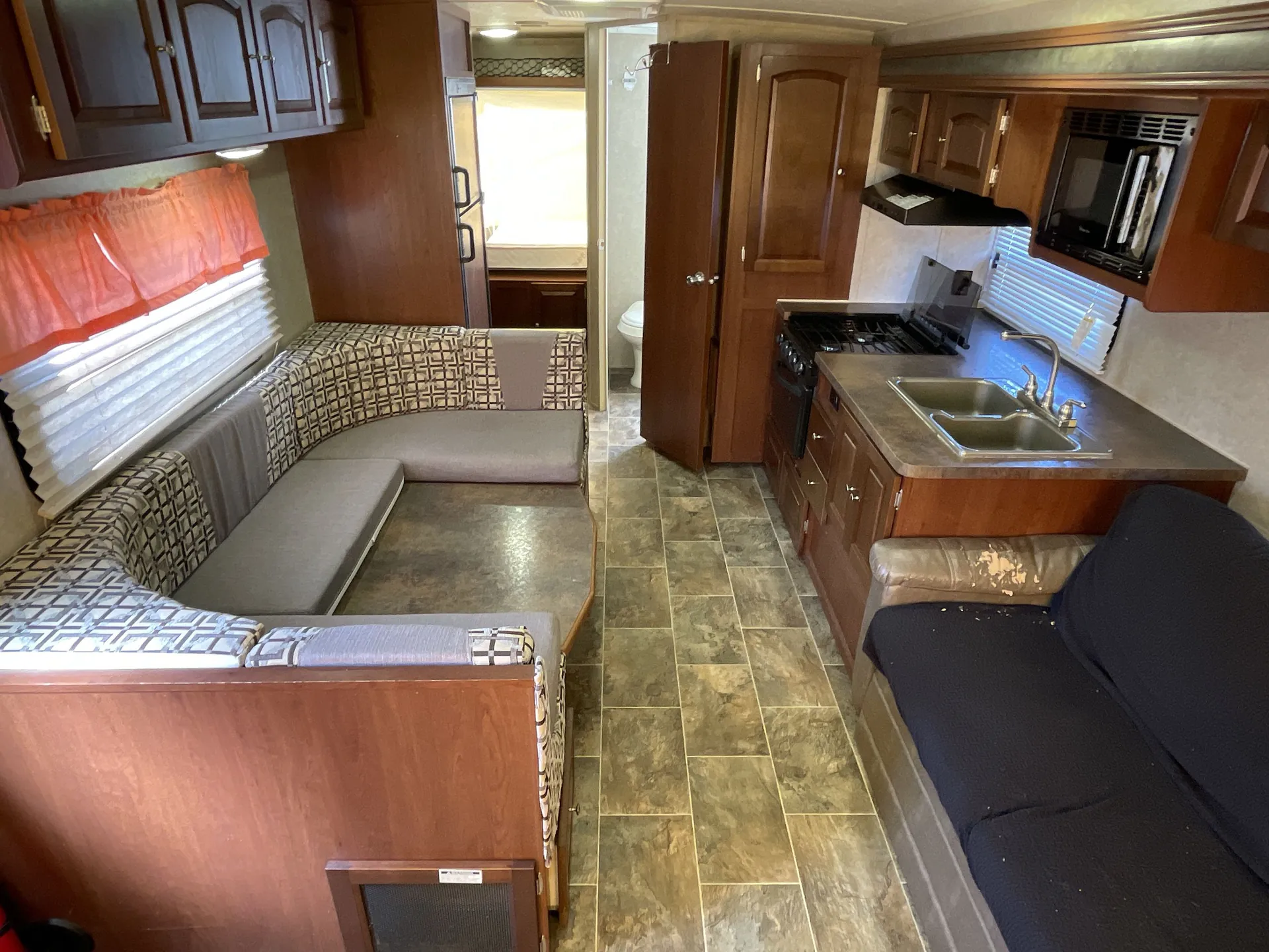 2015 Forest River Rockwood Roo 23SS — living area main