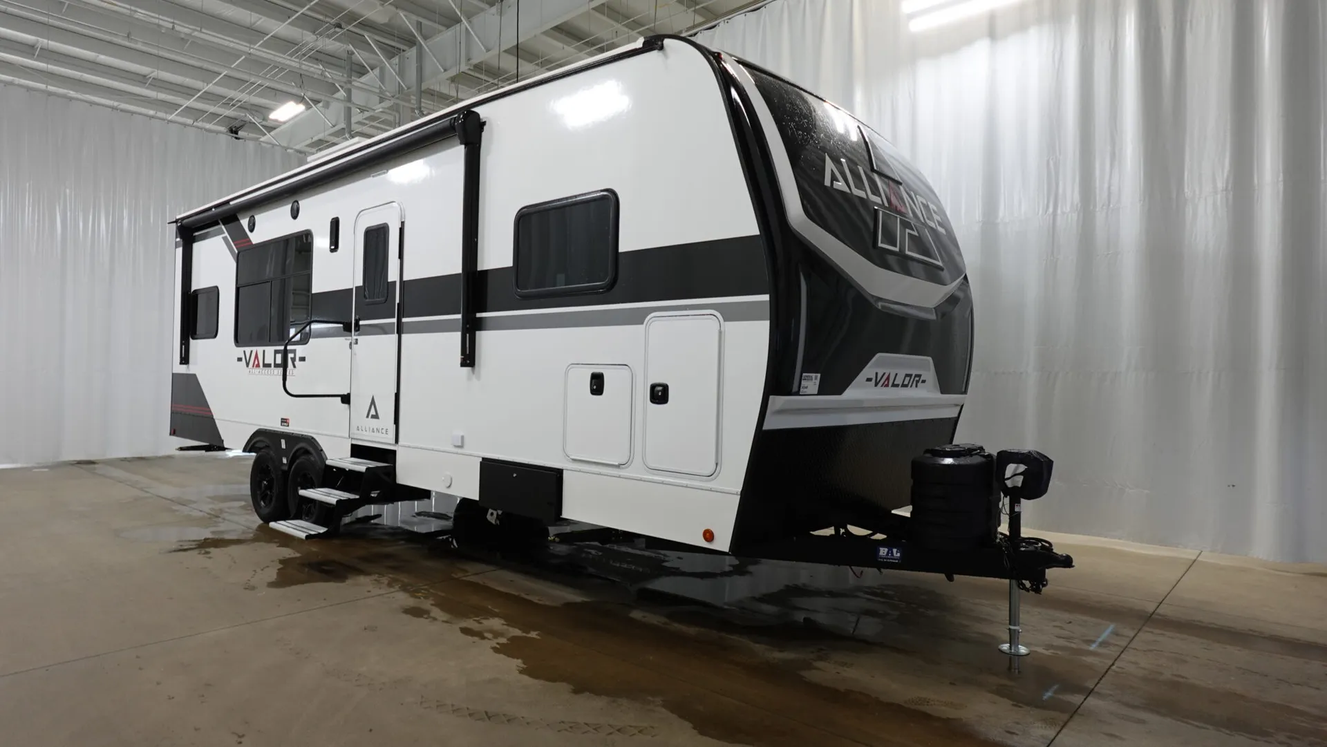 2026 Alliance RV Valor 27T14 - Photo 2
