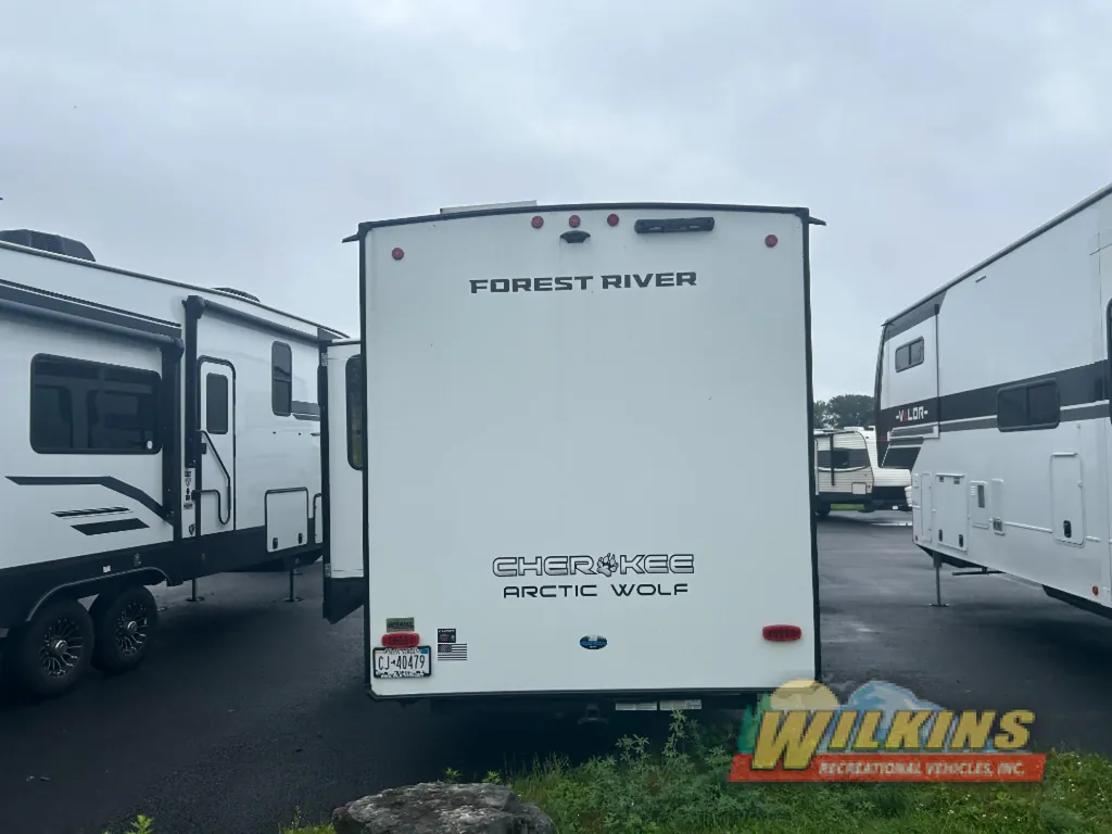 2025 Forest River Cherokee Arctic Wolf 287BH, Photos photo 2