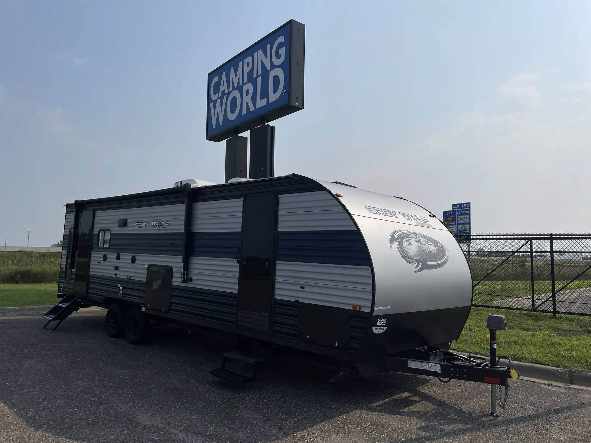 2021 Forest River Cherokee Grey Wolf 26MK - Photo 2