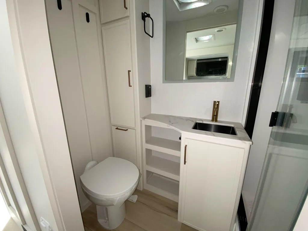 2026 Brinkley Model I 235, Photos photo 9