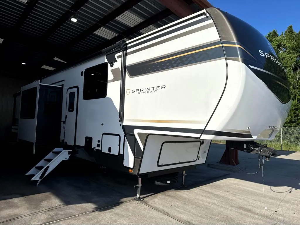 2026 Keystone Sprinter 3800FLB - Photo 2