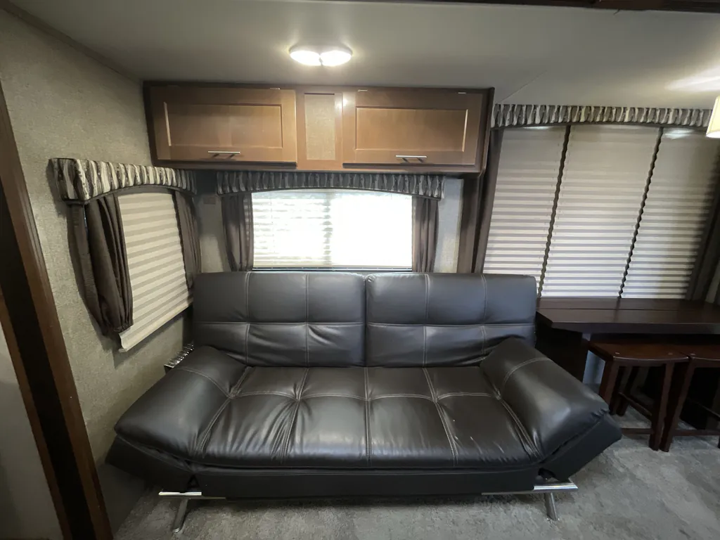 2017 Forest River Wildcat Maxx 317RL, Photos photo 11