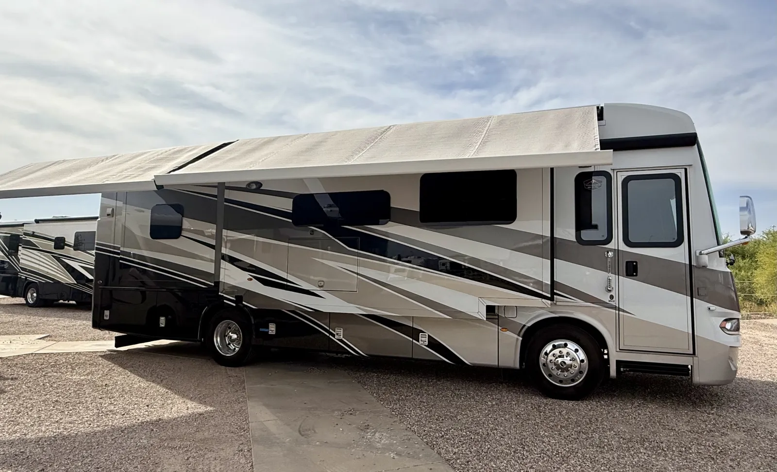 2026 Newmar Ventana 3512 - Photo 2