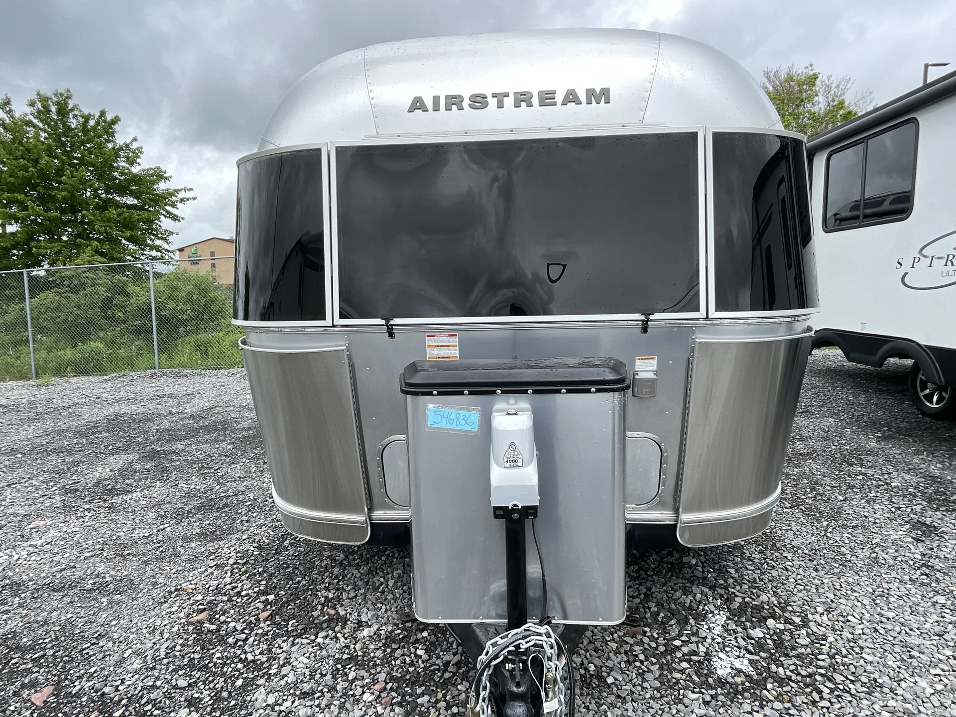 2019 airstream International Signature 27FB - Photo 2