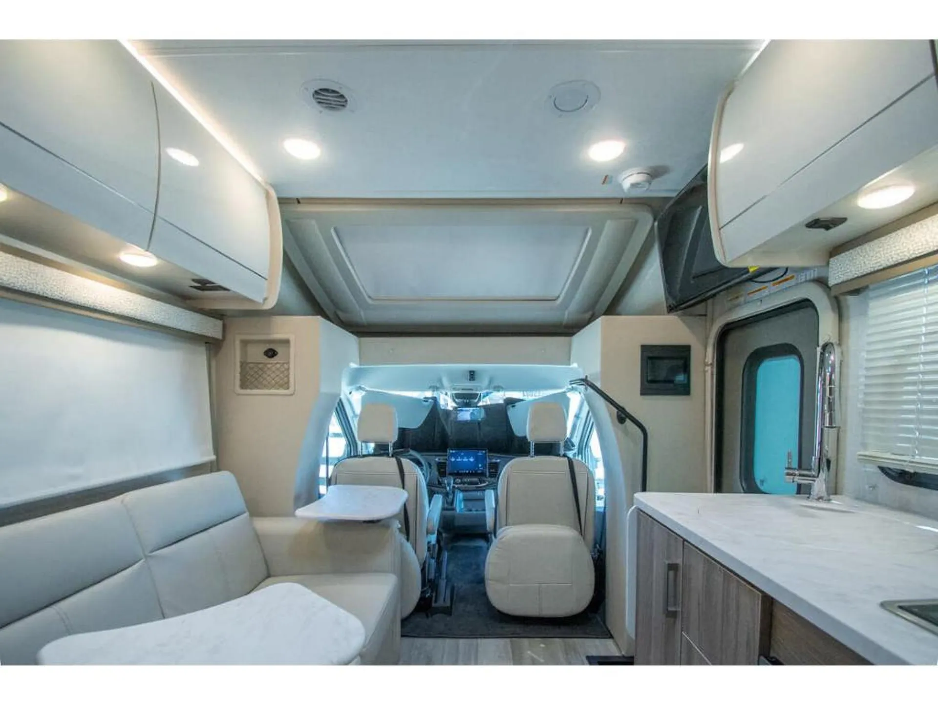 2026 Thor Motor Coach Gemini AWD 24JG - Photo 3