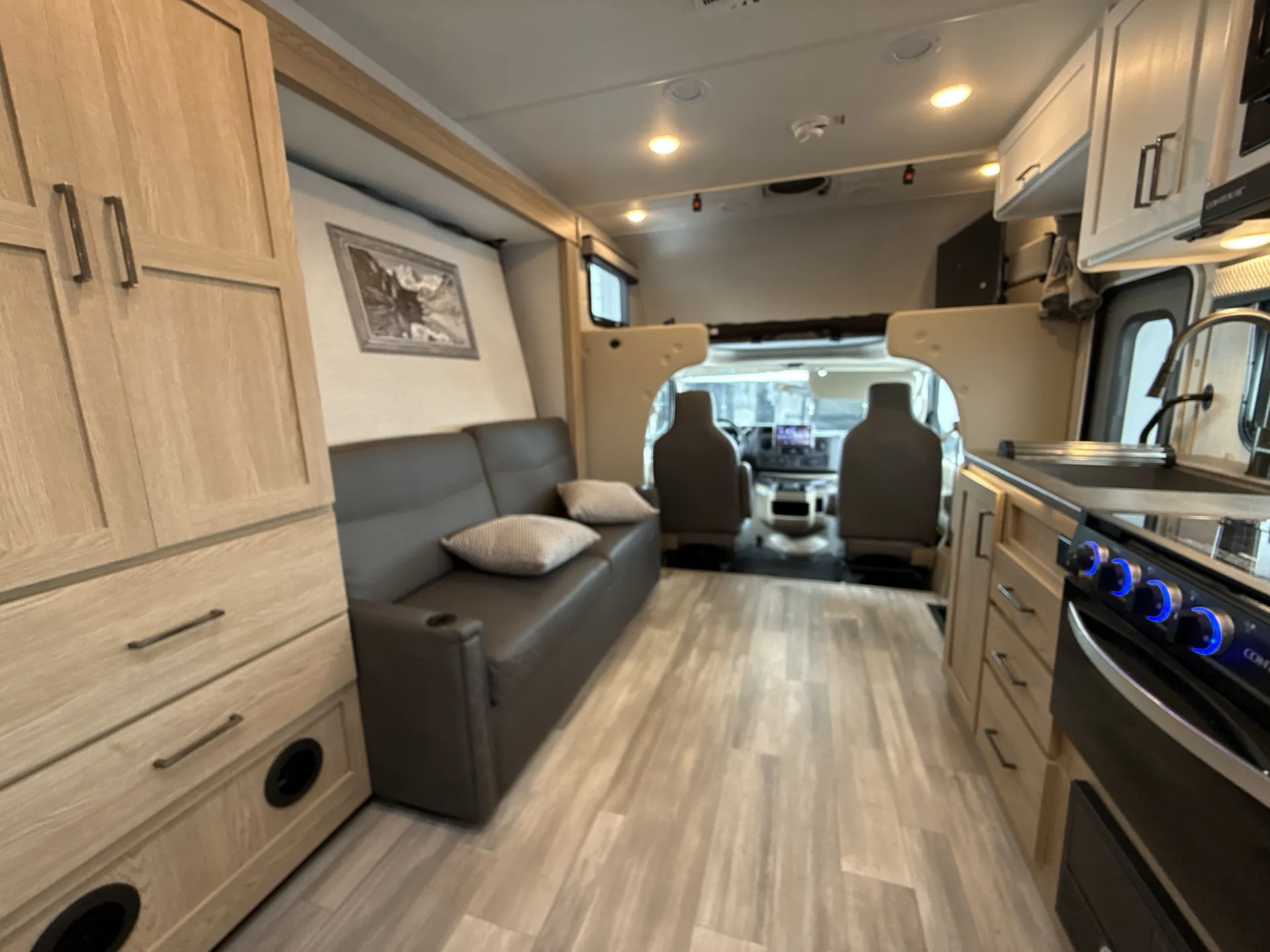 2026 Thor Motor Coach Outlaw 29T — living area main