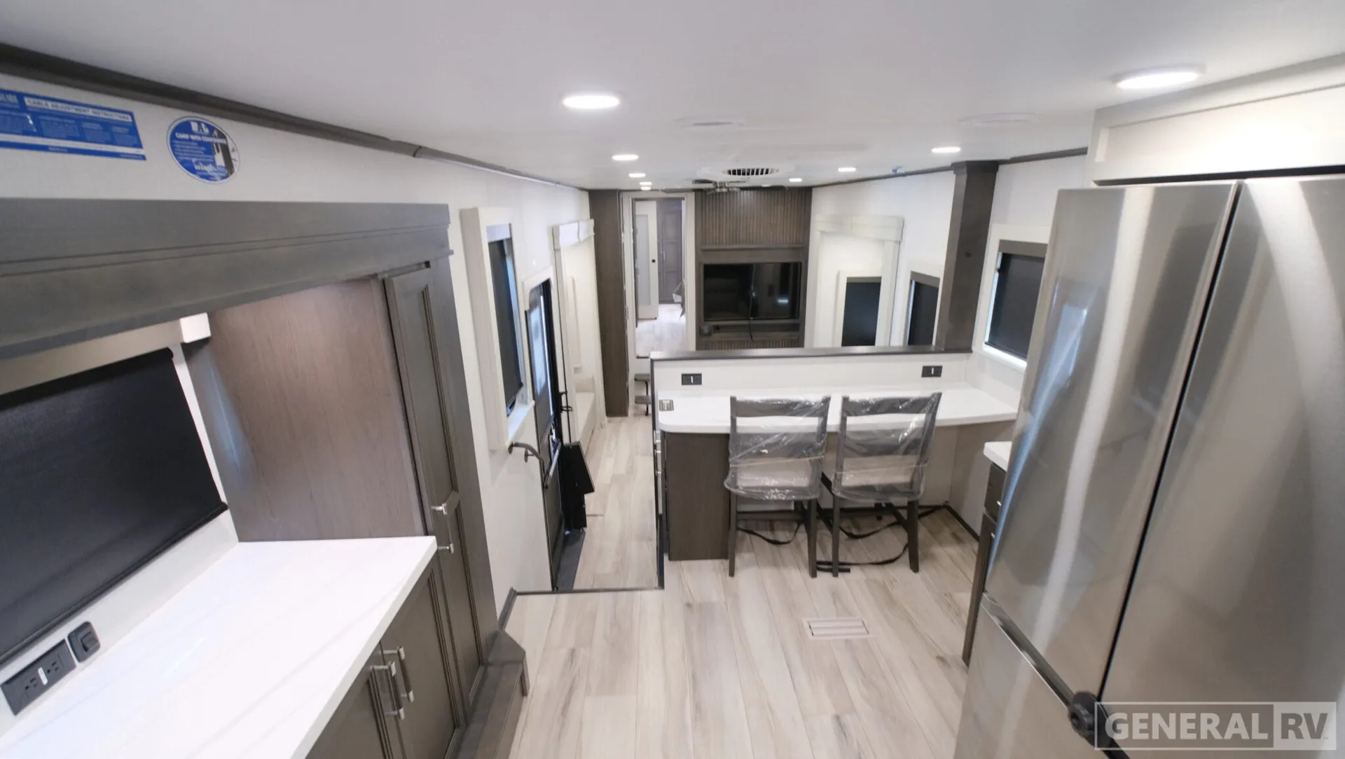 2026 Keystone Alpine 3820FK - Photo 3