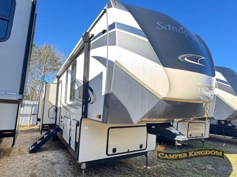 2020 Forest River Sandpiper 384QBOK - Photo 2