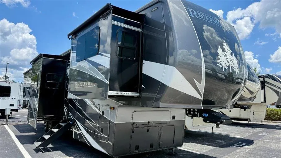 2025 Redwood RV Redwood 4200FL - Main photo