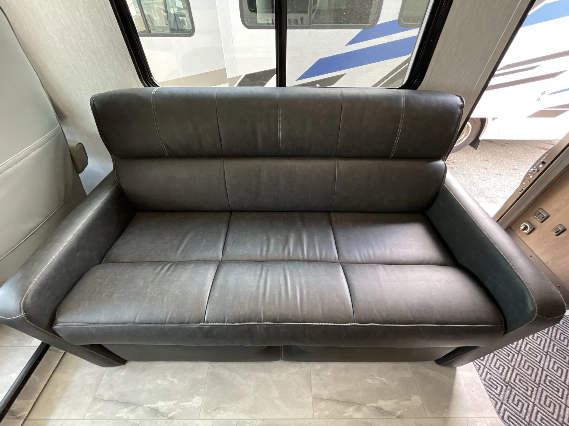 2023 Coachmen Pursuit 27XPS — living area main