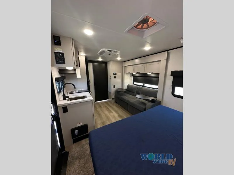 2026 Jayco Jay Feather Air 18FBS - Photo 4