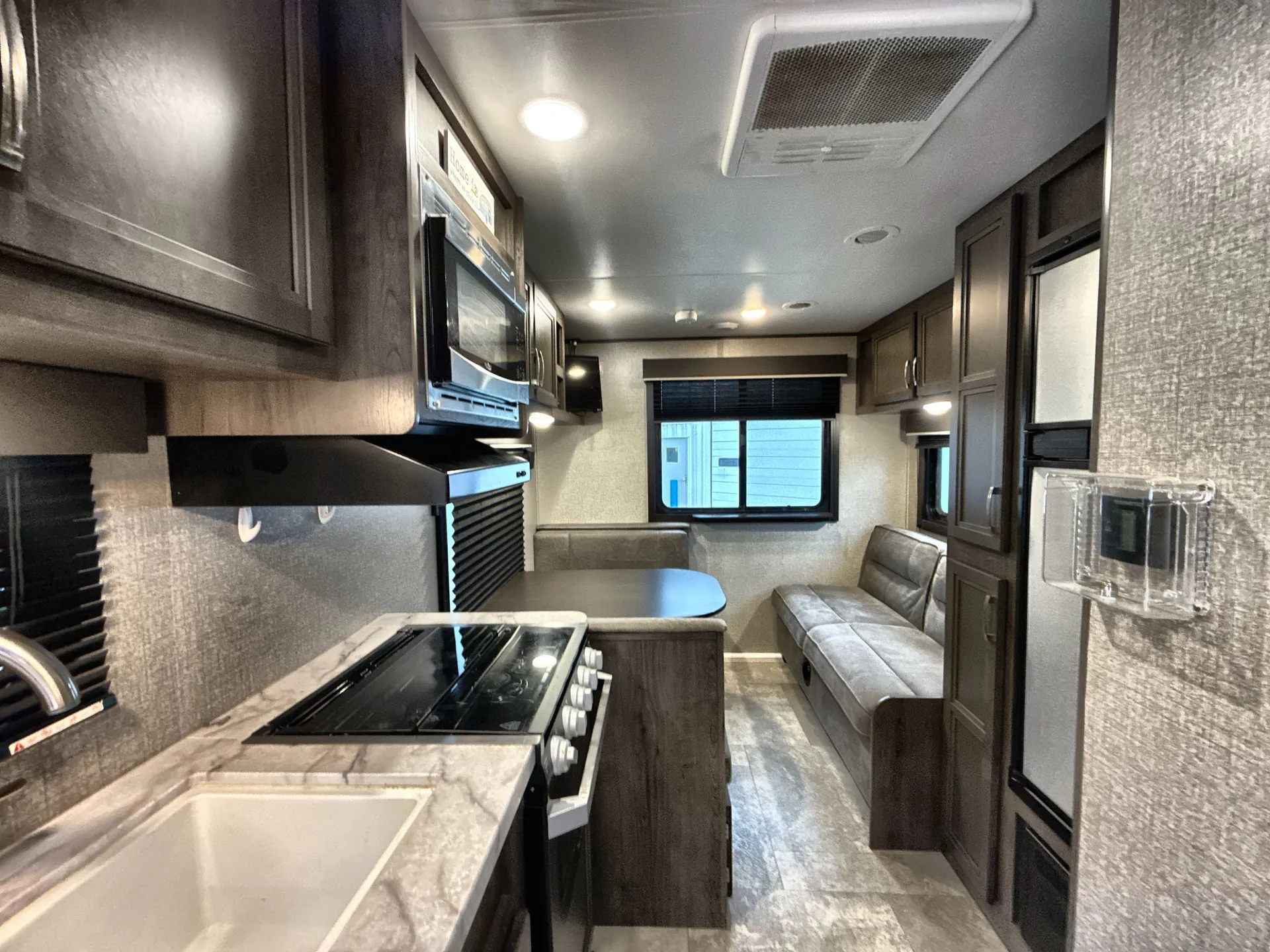 2020 Jayco Jay Flight SLX 212QB — living area main