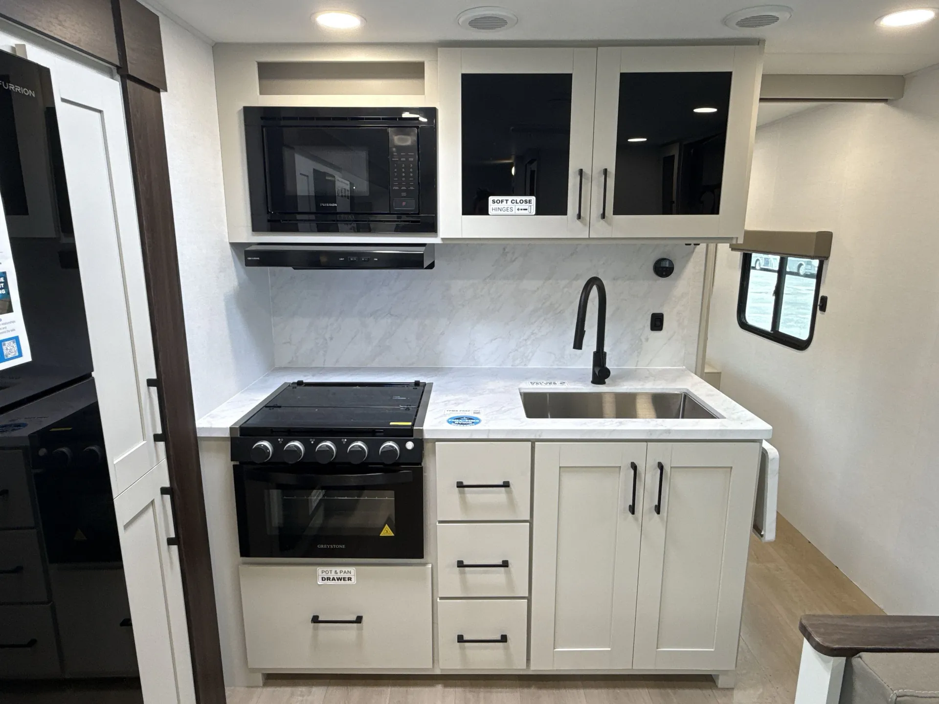 2027 Alliance RV Delta BH255 — living area main