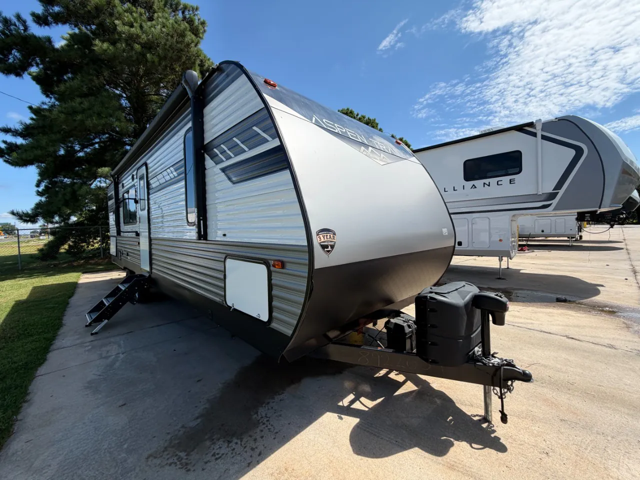 2022 Dutchmen Aspen Trail 2880RKS dealer photo 1 from Blue Compass RV