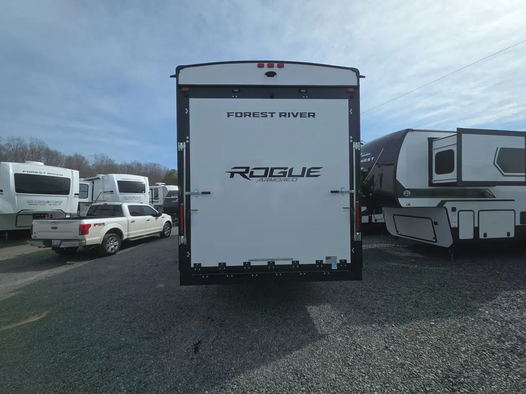 2026 Forest River Vengeance Rogue Armored 341GS11, Photos photo 7