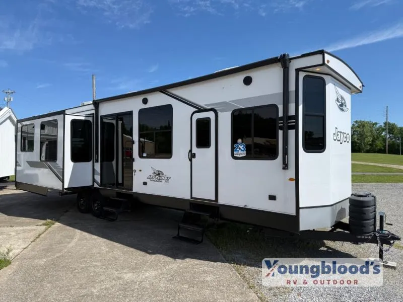 2026 Jayco Jay Flight Bungalow 40RLTS - Photo 2