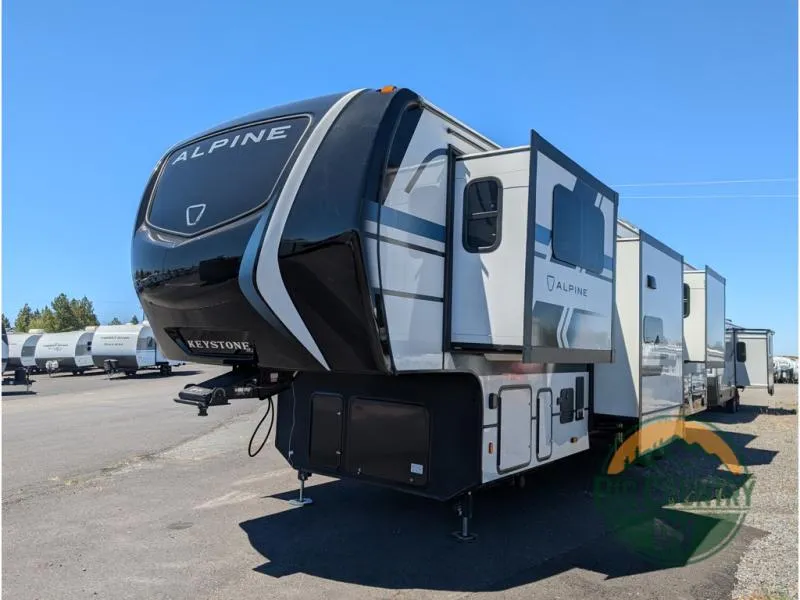 2026 Keystone Alpine 3710FL - Photo 3