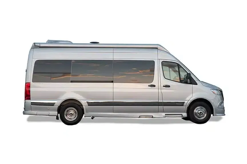 Grech RV Terreno-ion AWD TOUR exterior