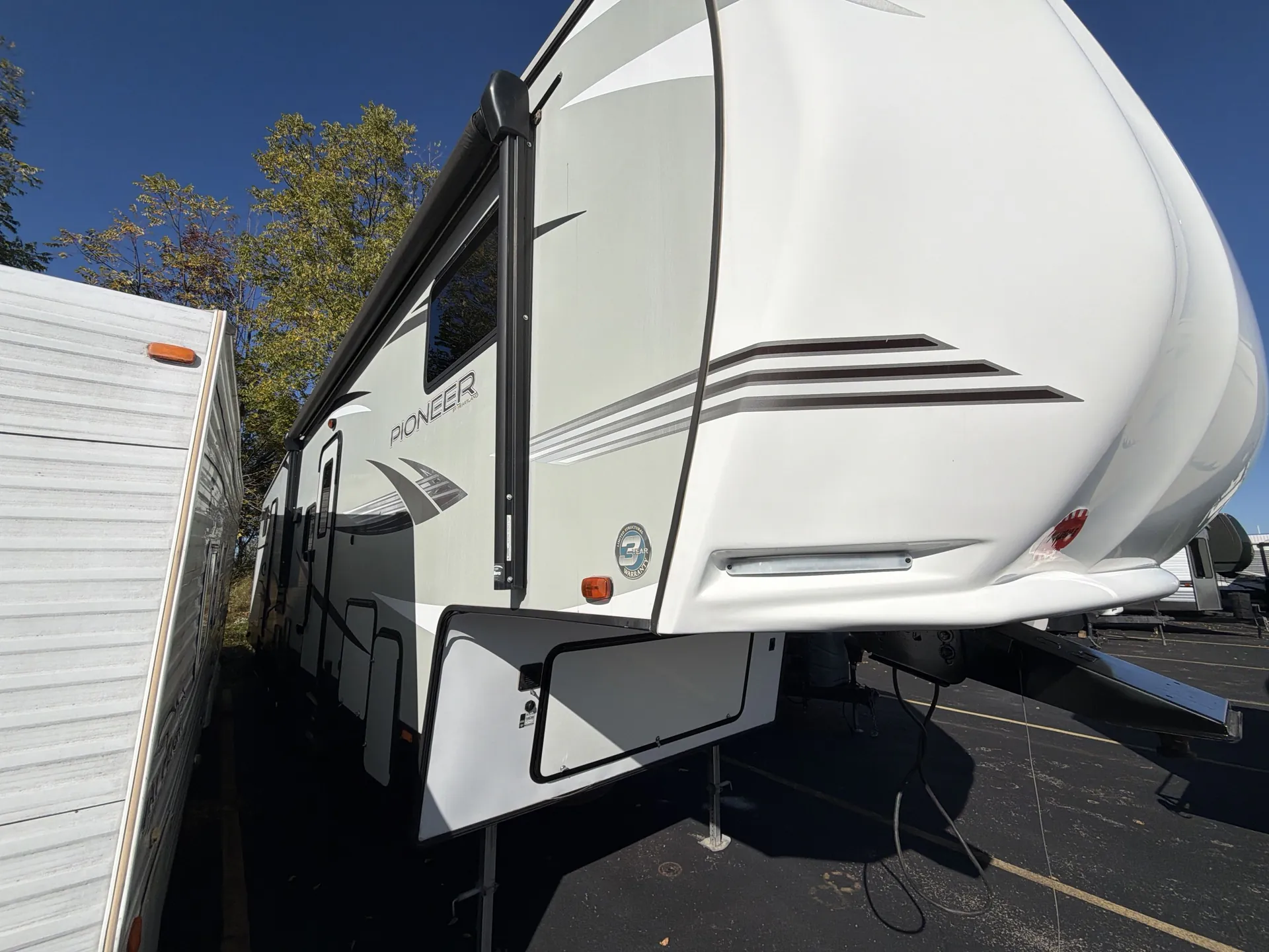 2020 Heartland Pioneer 327 — campside